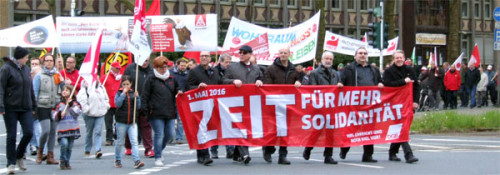 Demonstration zum internationalen Tag der Arbeit in Oberhausen, 1. Mai 2016, Solidarität, Foto: Avanti O,