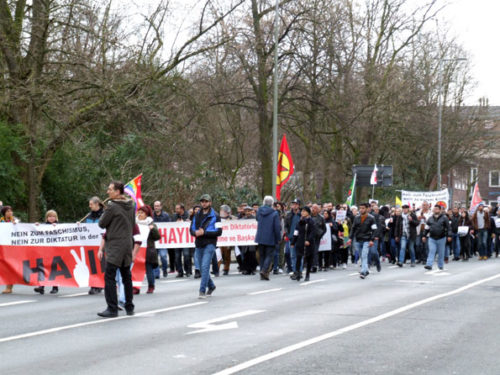 Klare Ansage gegen das Erdogan-Regime: Protest gegen den Besuch von Ministerpräsident Yildirim, Oberhausen, 18.02.17.